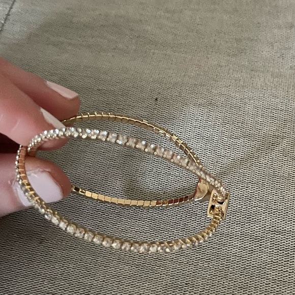 Gold with diamond X cuff bracelet - Picture 6 of 7